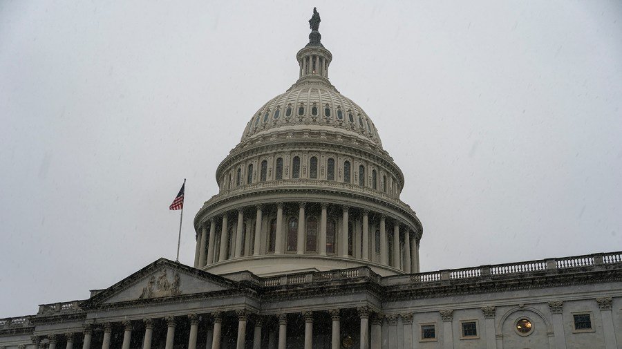 DHS funding deal stalls in Congress amid continuing negotiations