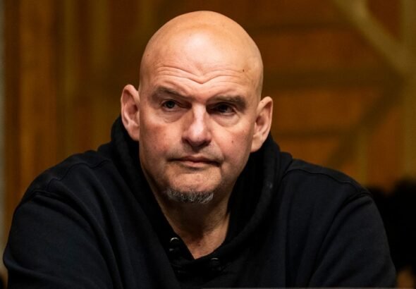 Fetterman: ICE officers seem to have 'enhanced some kinds of performance' at airports