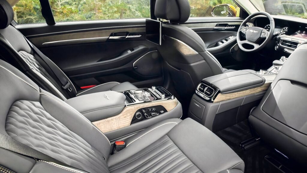 Used Genesis G90 Offers Luxurious Interior at $30,000 Price Point