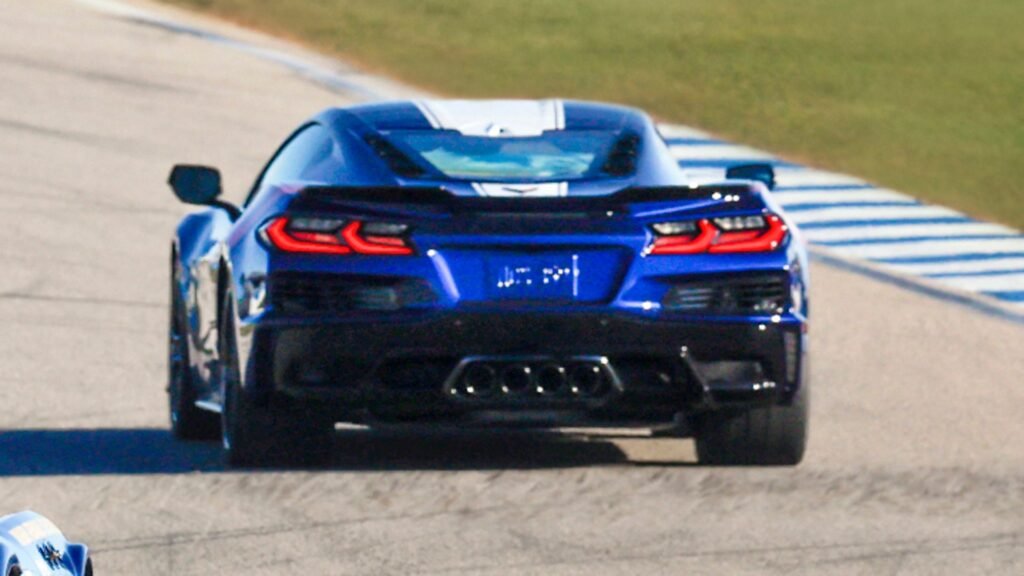 Chevy Corvette Grand Sport Shown Ahead Of Official Debut