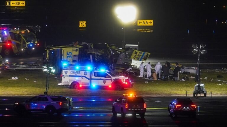 Watch live: Fatal LaGuardia crash news conference