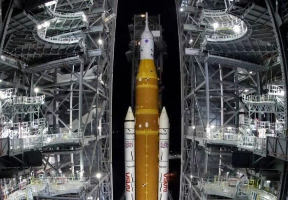 Artemis II will fly astronauts around moon: What to know about launch