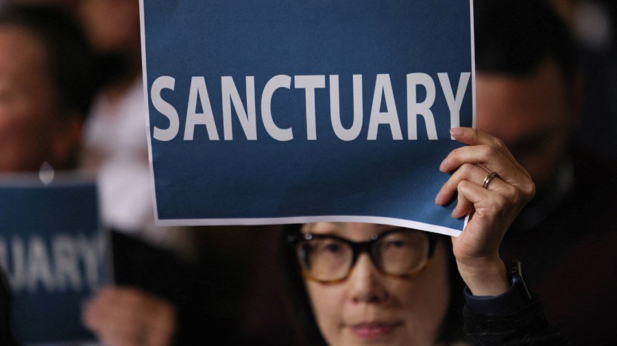 A Senate bill criminalizes sanctuary cities and diminishes states’ rights