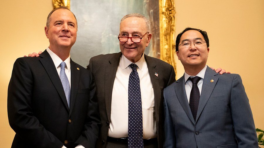 Kim sidesteps question on Schumer leadership future