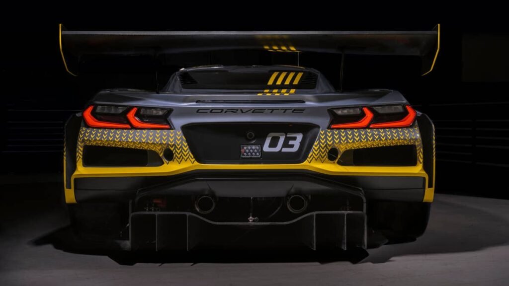 Chevy Corvette's Rear Turn Signal Issue Now Covers Nearly 33,000 C8s