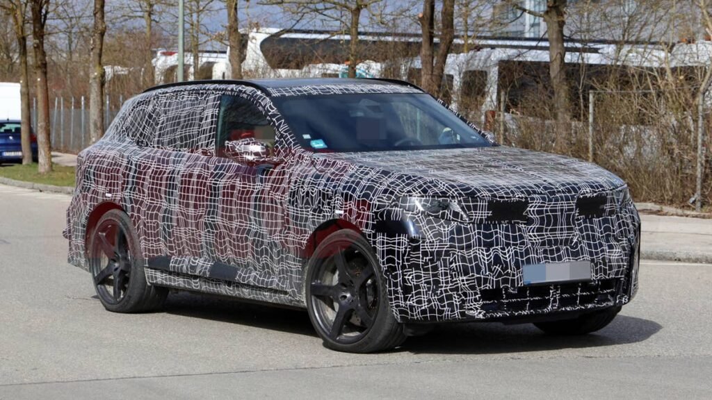 BMW iX5 Leak Hints at Nearly 600 Miles of Range