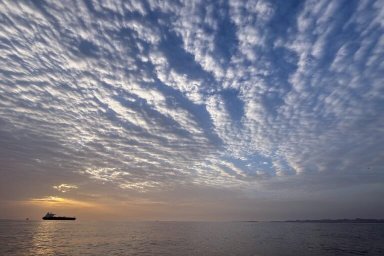 Russian superyacht sails through blockaded Strait of Hormuz