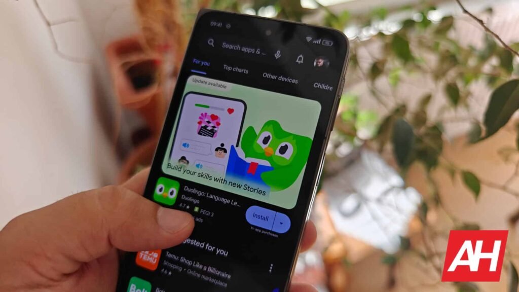 Google Play's New Badge System Helps You Find Apps Built for Tablets & Foldables