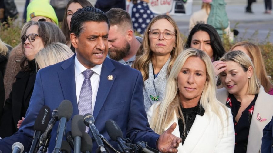 Khanna open to alliance with Greene as GOP rift deepens: 'I'm game'