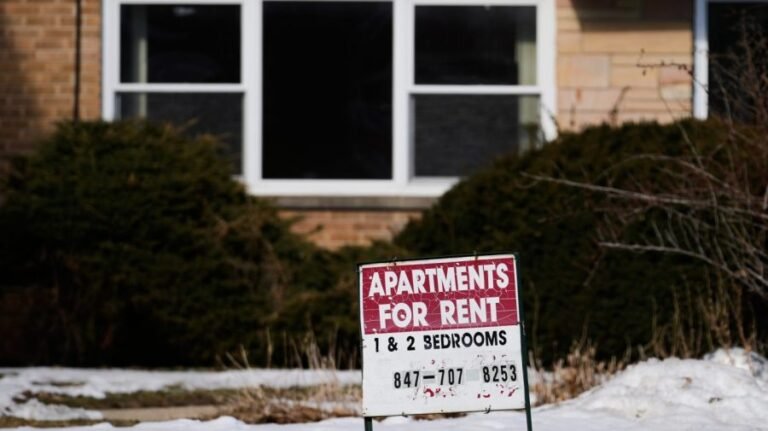 Incomes outpacing rent hikes for first time in years: Zillow