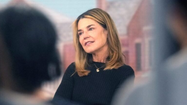 Savannah Guthrie returns to 'Today' show