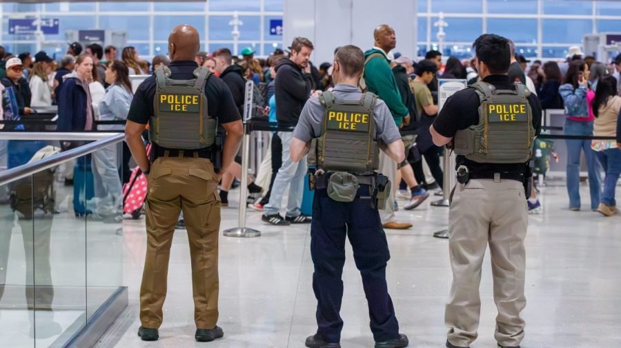 DHS earmarks millions for 'smart glasses' for immigration agents
