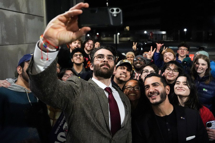 Hasan Piker's influence on Democrats questioned before the midterms