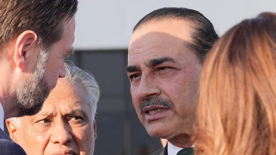 Pakistan urges US, Iran to extend ceasefire