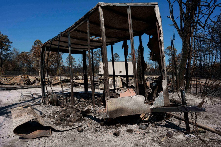 At least 120 homes destroyed in Georgia wildfires