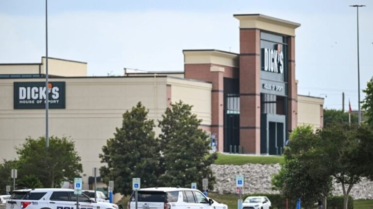 Arrest made in Mall of Louisiana shooting, one suspect still wanted