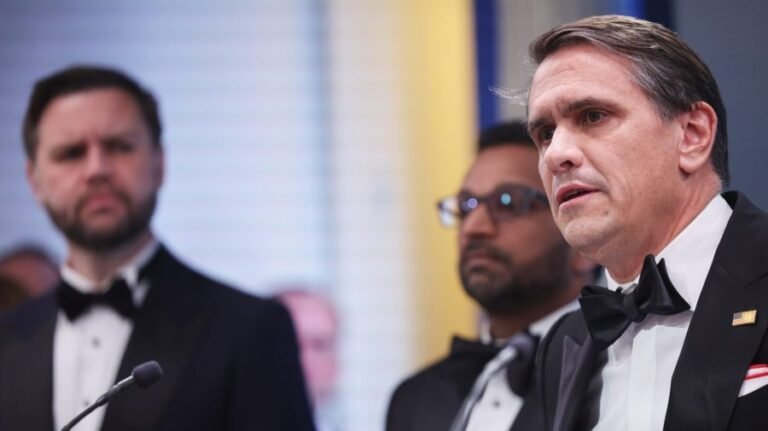 Justice Departmenturges group to drop Trump ballroom lawsuit after WHCA dinner shooting