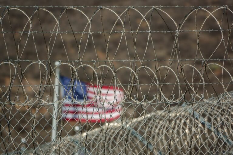 Appeals court rejects Trump administration mandatory detention policy