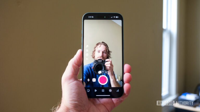 Social media giant spins off new app for disappearing photos — sound familiar?