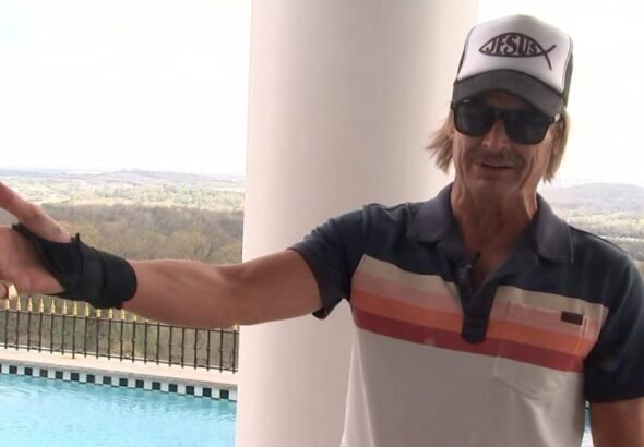 Watchdog group calls for federal investigation into Apache flyby at Kid Rock's house
