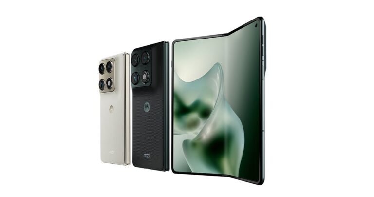 Motorola Razr Fold Pre-orders Are Open in the UK and Europe, with a May 6 Release