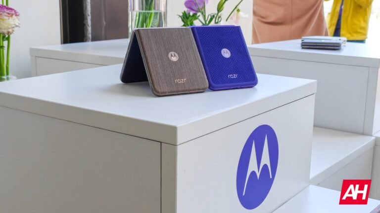 Motorola Razr Ultra 2026 Colors