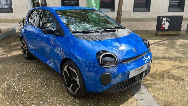 Funky Renault Twingo and R4 vans ruled out for the UK… for now