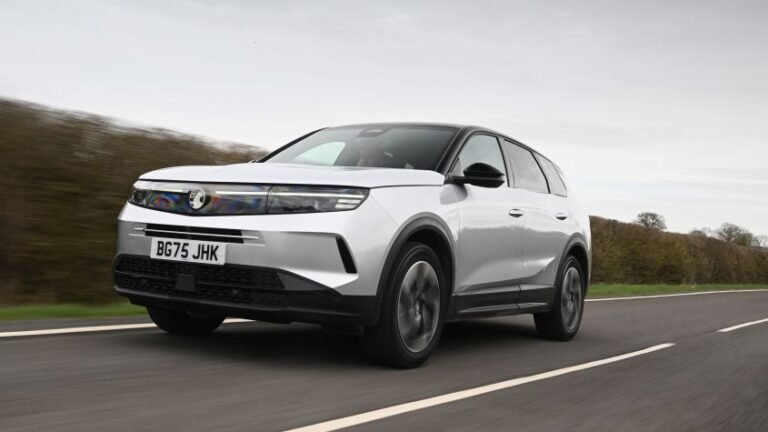 Vauxhall Grandland review - pictures