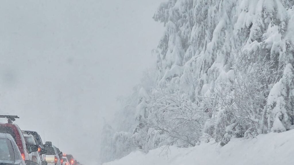 Winter Storm Warning: 2 Feet of Snow & 90 MPH Gusts Barrel Toward I-80 at Donner Pass, Lake Tahoe, and Yosemite