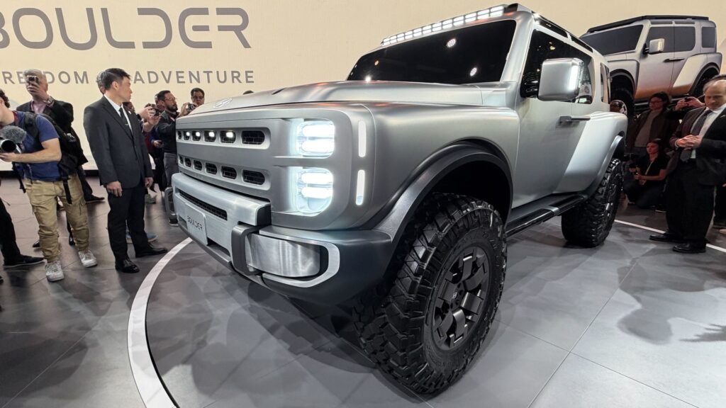 Hyundai's Body-On-Frame Truck May Ride On Some Serious Suspension