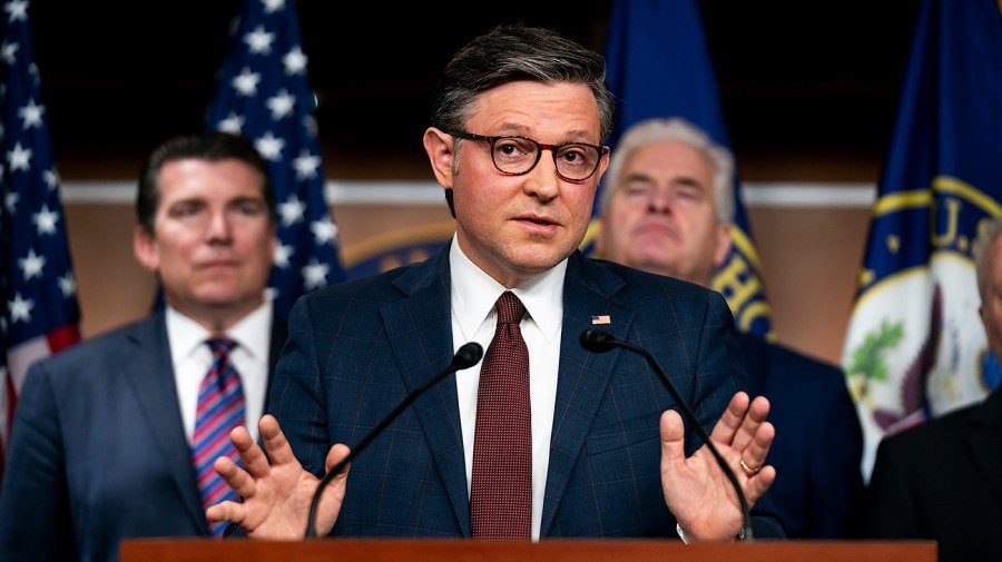 House gears up for tough vote on spy powers