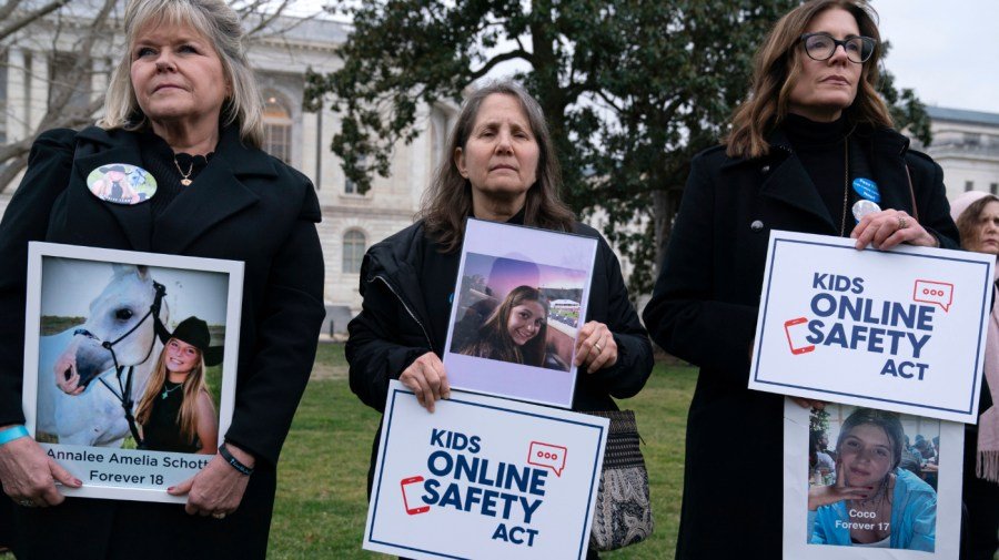 States take up kids online safety as Congress stalls