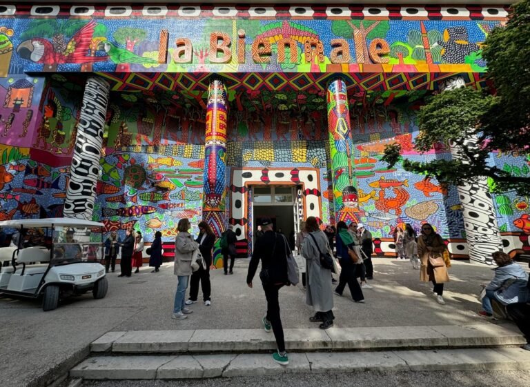 Venice Biennale Jury Resigns