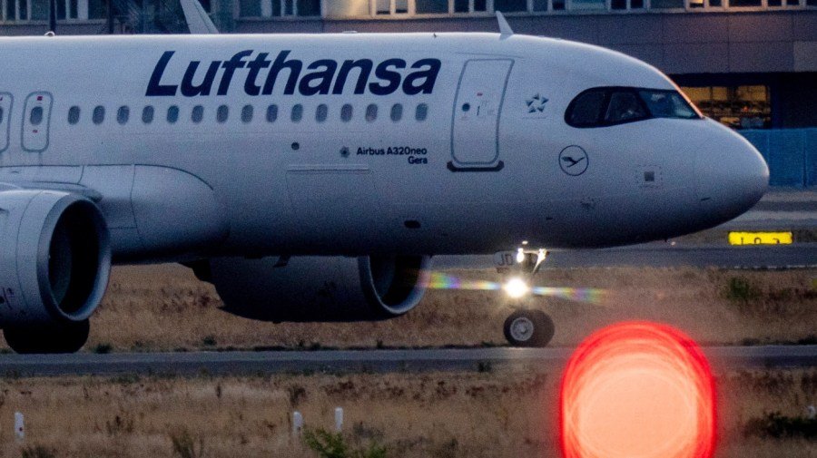 Lufthansa cutting 20K flights to save jet fuel
