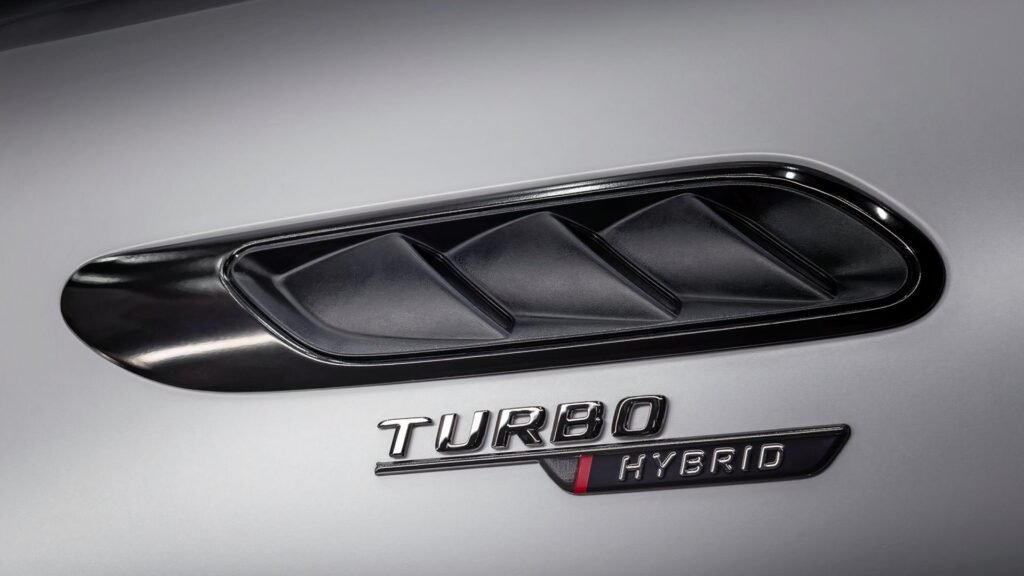 Mercedes-Benz's 53 Inline-Six Plug-in Hybrid Is The Most Powerful Six-Cylinder Engine