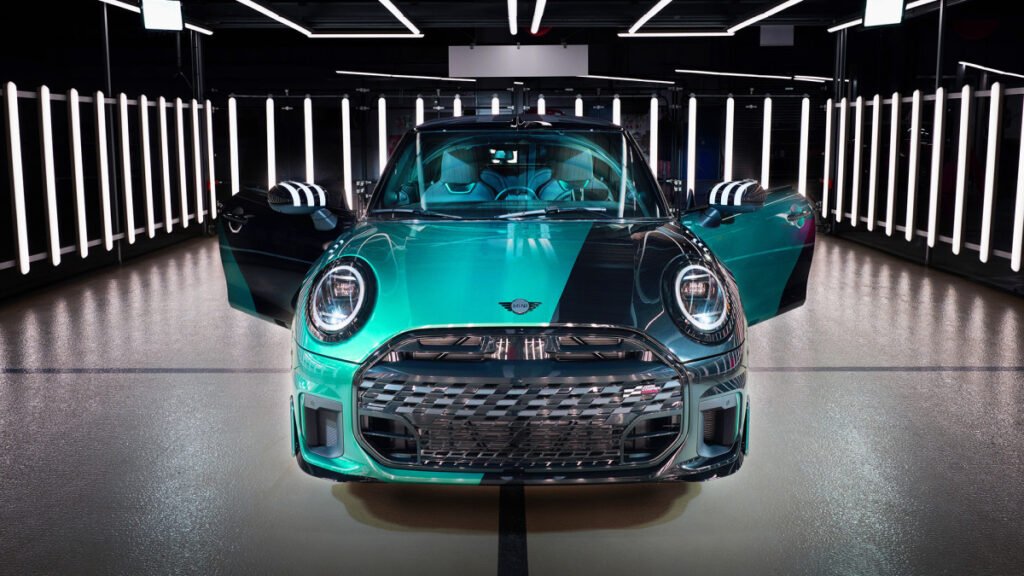 This One-Off Mini JCW Convertible Was Built for an NFL Superfan
