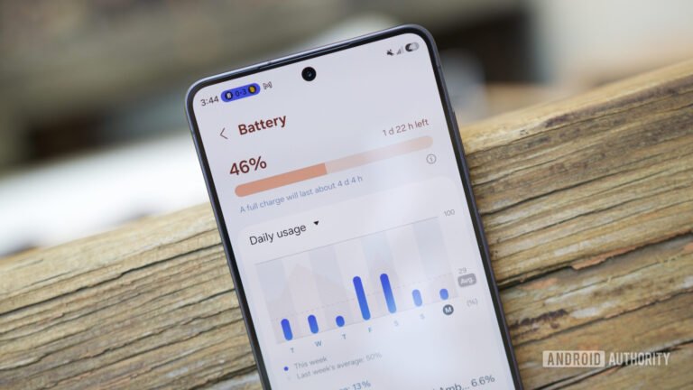 Galaxy S25 and S24 owners report severe battery drain after April update