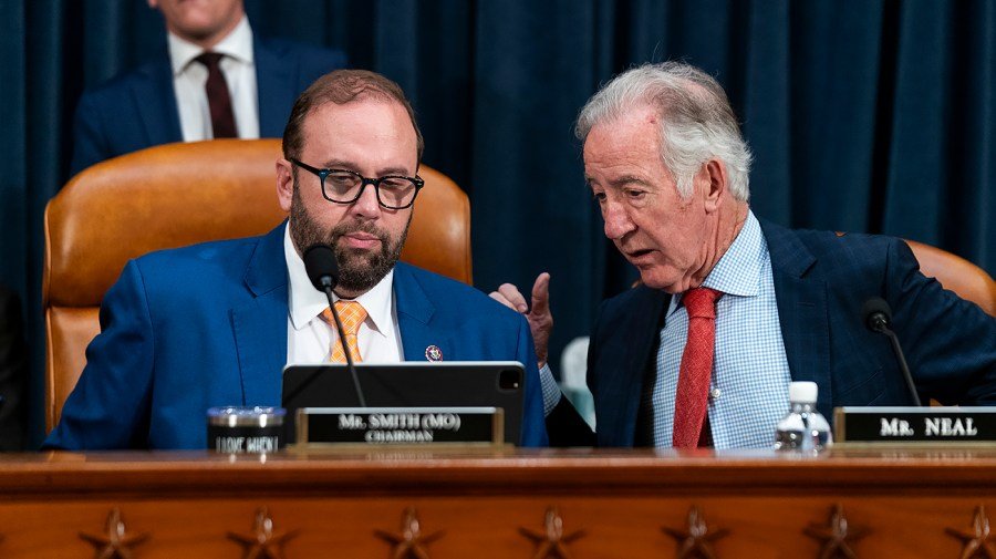 GOP takes aim at hospital CEOs over affordability crisis