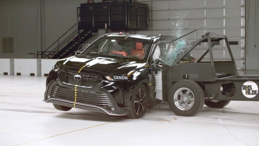 Toyota Highlander Vs. Honda Pilot Vs. Mazda CX-90: Which SUV Is Safest?