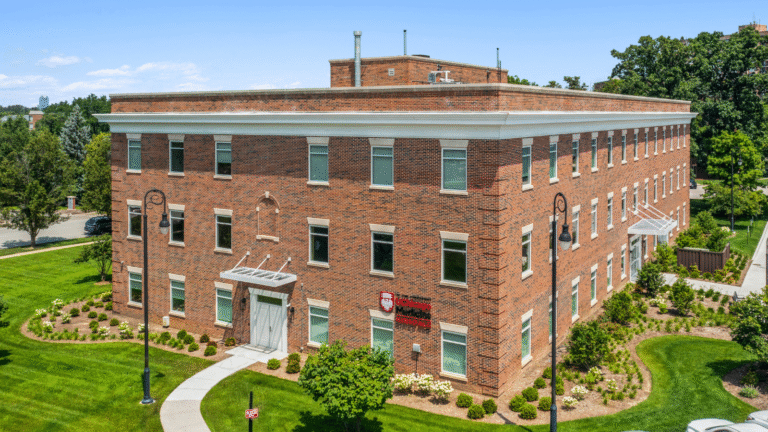 CBRE Arranges Sale of MOB for MedProperties Group in Suburban Chicago