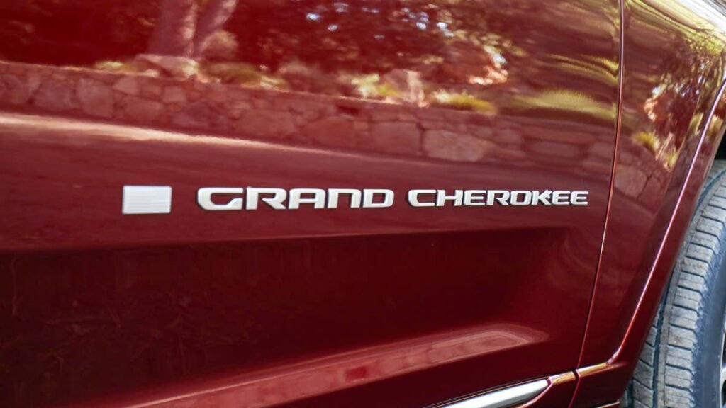 Jeep Recalls 419,000 Grand Cherokees Because Side Airbags May Deploy Too Late