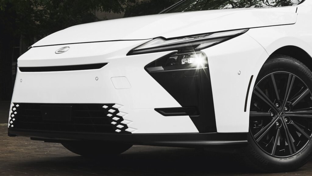 America Has A Snazzy New Hybrid Sedan In The Mix