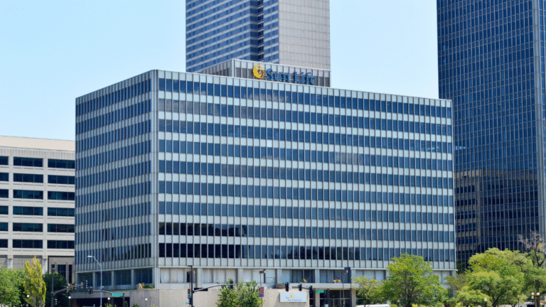 Colliers Completes Sale of 321K-SF Kansas City Office Building