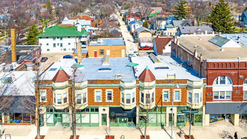 Greenstone Brokers Sale of Retail Property Near Six Flags to Investor