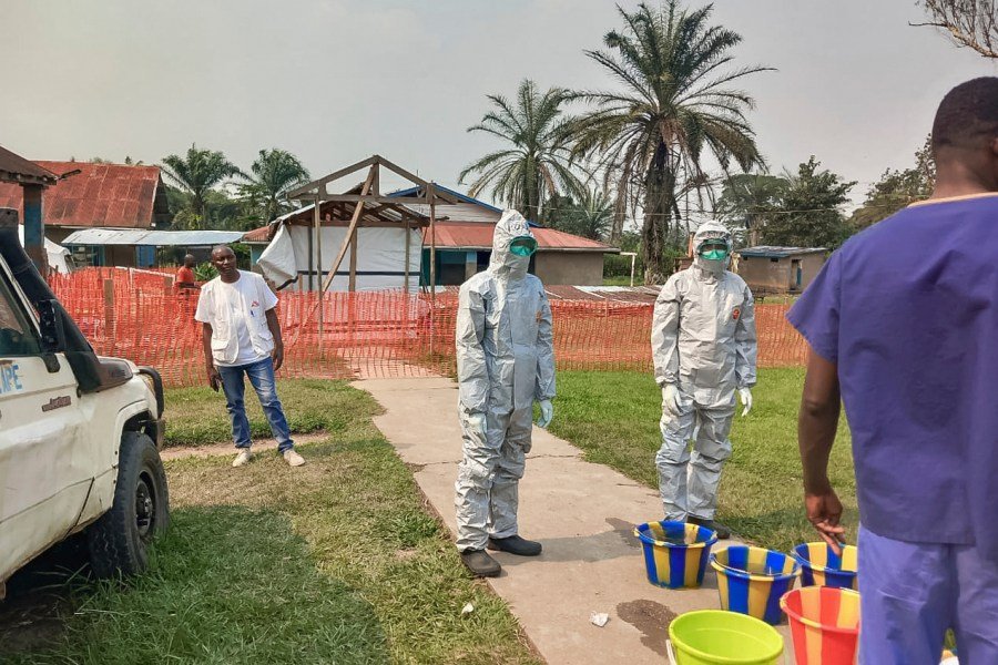 US bans foreign travelers from Ebola-impacted nations