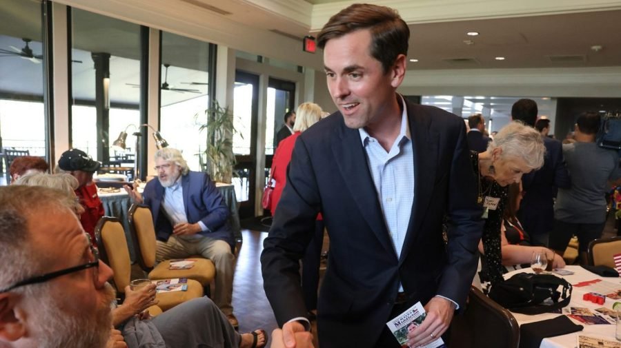 Middleton wins GOP nod in Texas attorney general primary runoff