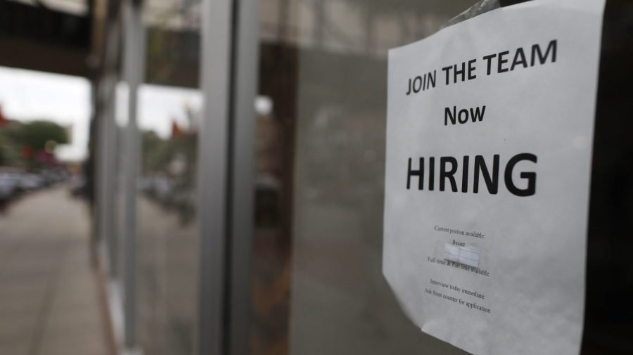 'Resume Botox'? Millennial job seekers trimming resumes to avoid ageism