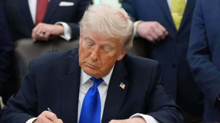 Who is eligible for Trump's new order expanding retirement benefits?