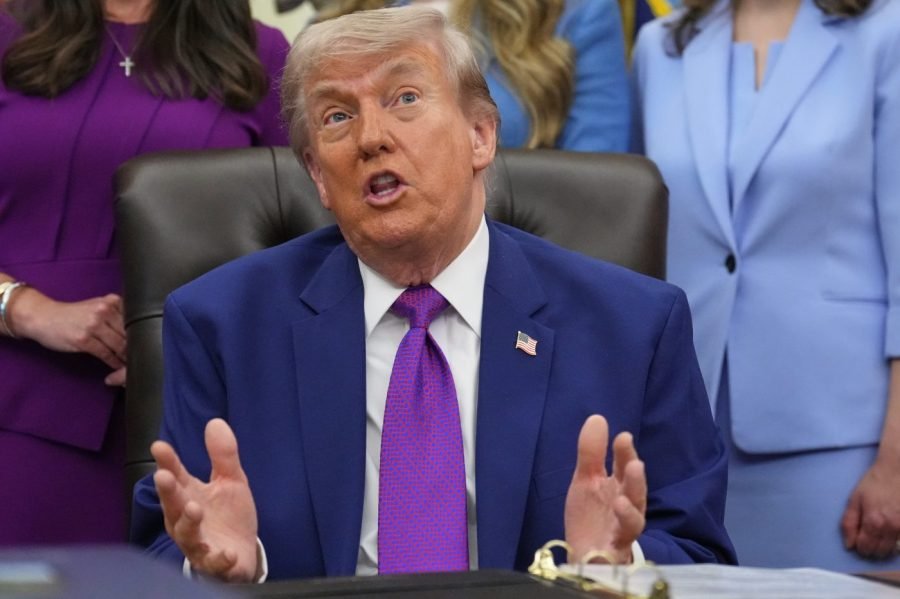 Trump odds of voter revolt over economy hinge on Iran war impact