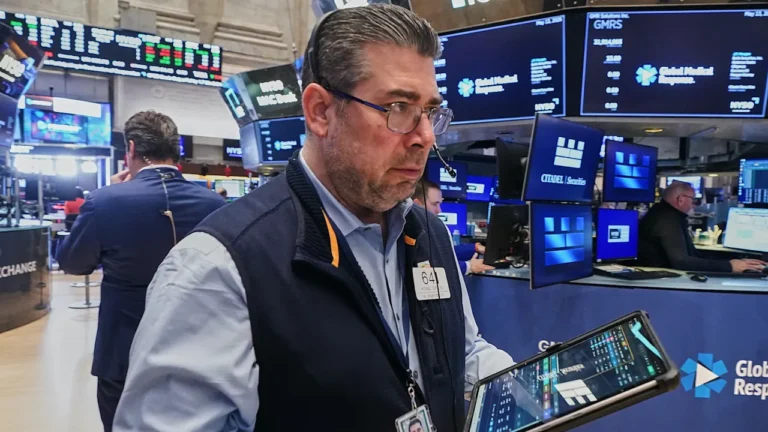 Cisco’s earnings win propels the Dow back to 50,000